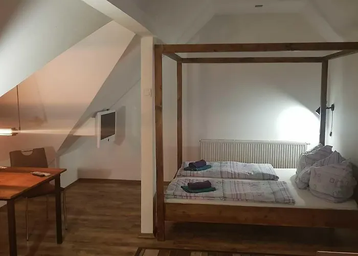 ゲストハウス Sunrise Apartmanhaz