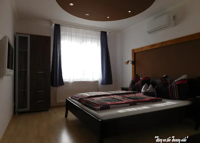 Sunrise Apartmanhaz ゲストハウス